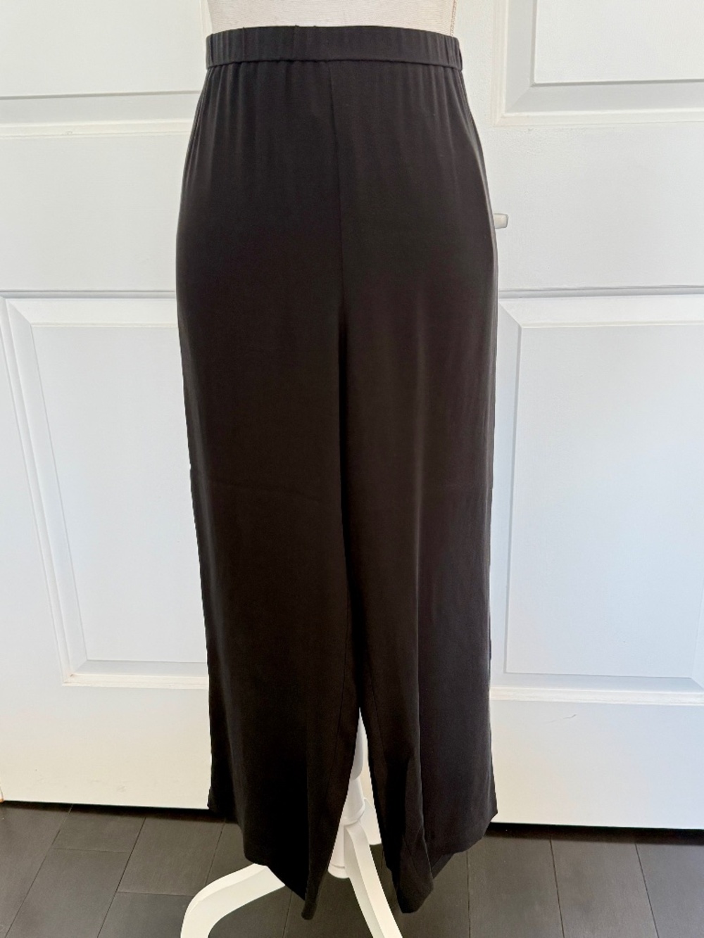 Eileen Fisher Black Crepe Silk Pants